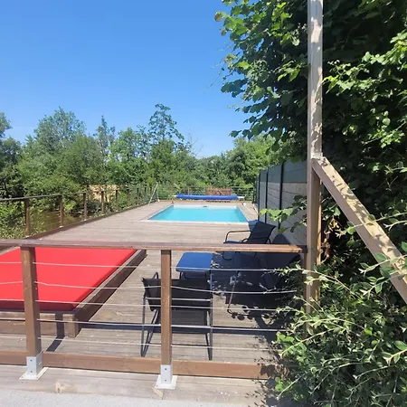 Le Moulin Du Gue En Vendee De 8 Atypique Et Exceptionnel Au Bord De L'eau A 30 Minutes Du Puydufou Agremente D'un Sauna Et Bain Nordique Au Feu De Bois Pour Vous Detendre Entre Amis Et Famille *