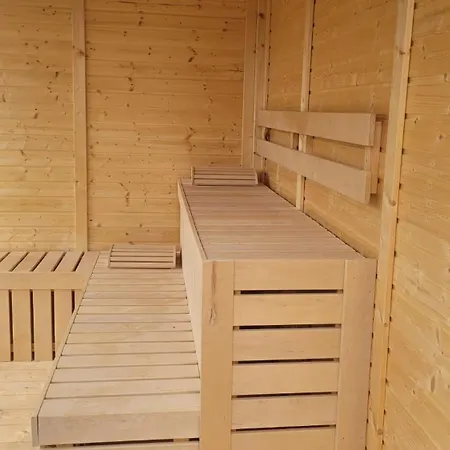 Le Moulin Du Gue En Vendee De 8 Atypique Et Exceptionnel Au Bord De L'eau A 30 Minutes Du Puydufou Agremente D'un Sauna Et Bain Nordique Au Feu De Bois Pour Vous Detendre Entre Amis Et Famille Vakantiehuis Sainte-Cécile