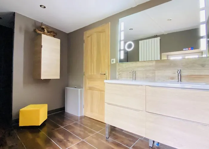 Le Moulin Du Gué En Vendée De 8 Atypique Et Exceptionnel Au Bord De L'eau à 30 Minutes Du Puydufou Agrémenté D'un Sauna Et Bain Nordique Au Feu De Bois Pour Vous Détendre Entre Amis Et Famille Сasa de vacaciones *