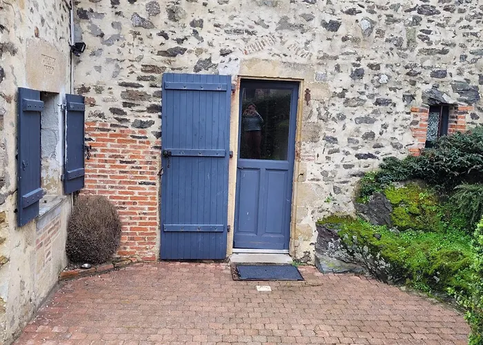 Сasa de vacaciones Le Moulin Du Gué En Vendée De 8 Atypique Et Exceptionnel Au Bord De L'eau à 30 Minutes Du Puydufou Agrémenté D'un Sauna Et Bain Nordique Au Feu De Bois Pour Vous Détendre Entre Amis Et Famille *